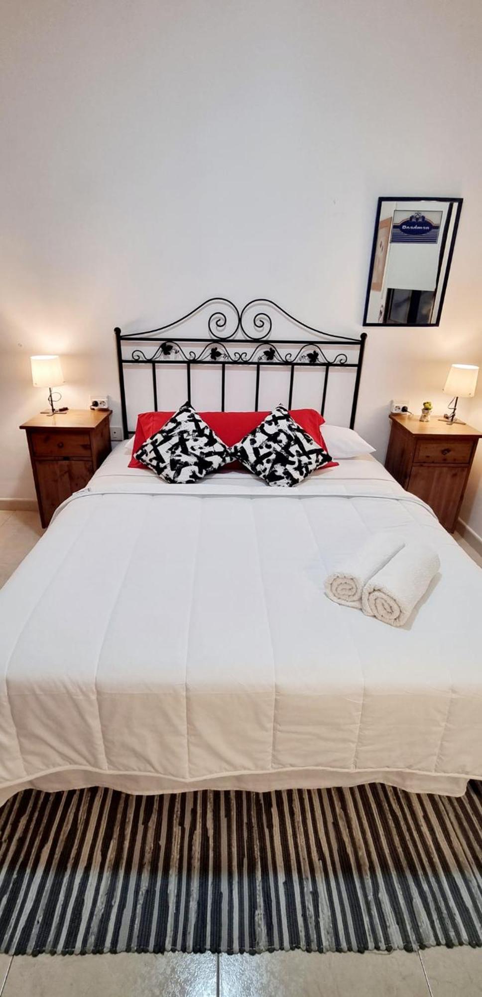 Almar We Go! Habitaciones Privadas En Alcala - Private Rooms - Pieces Privees - In Shared Apartment Екстериор снимка