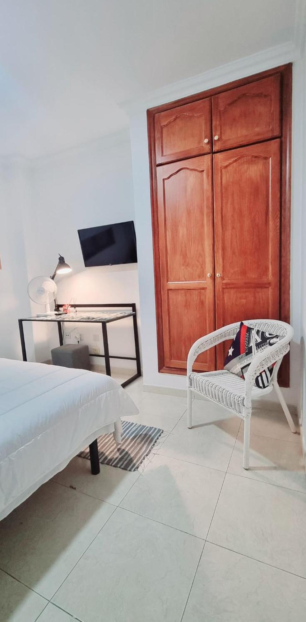 Almar We Go! Habitaciones Privadas En Alcala - Private Rooms - Pieces Privees - In Shared Apartment Екстериор снимка